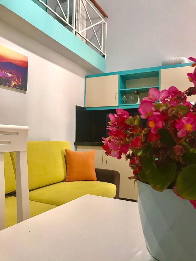 Crown Deluxe Apartments Sarandë Eksteriør billede