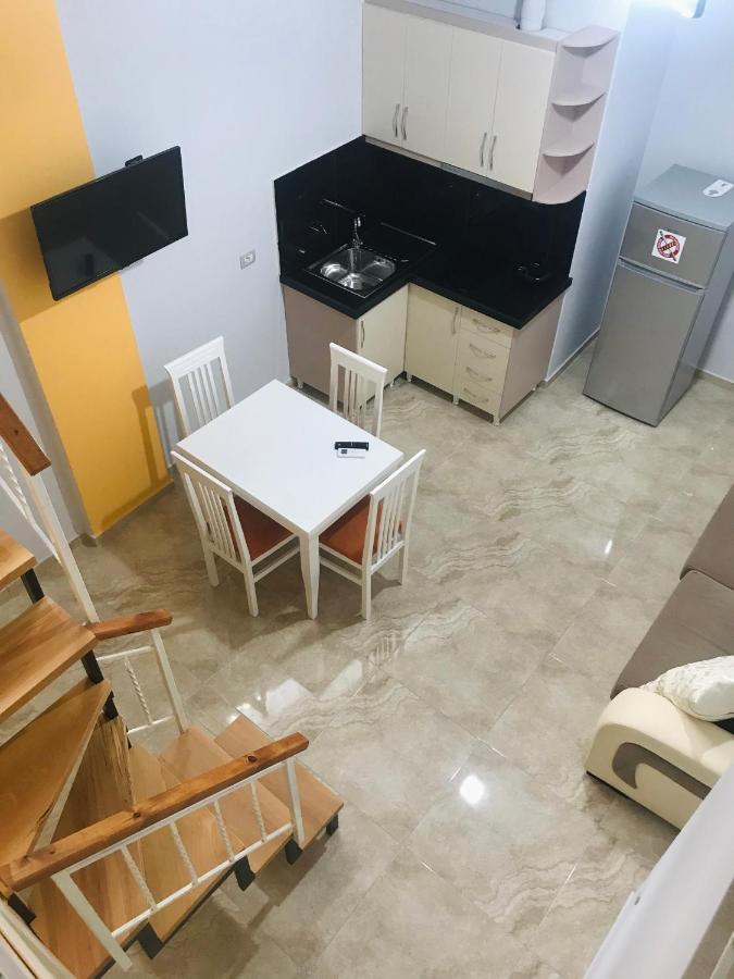 Crown Deluxe Apartments Sarandë Eksteriør billede