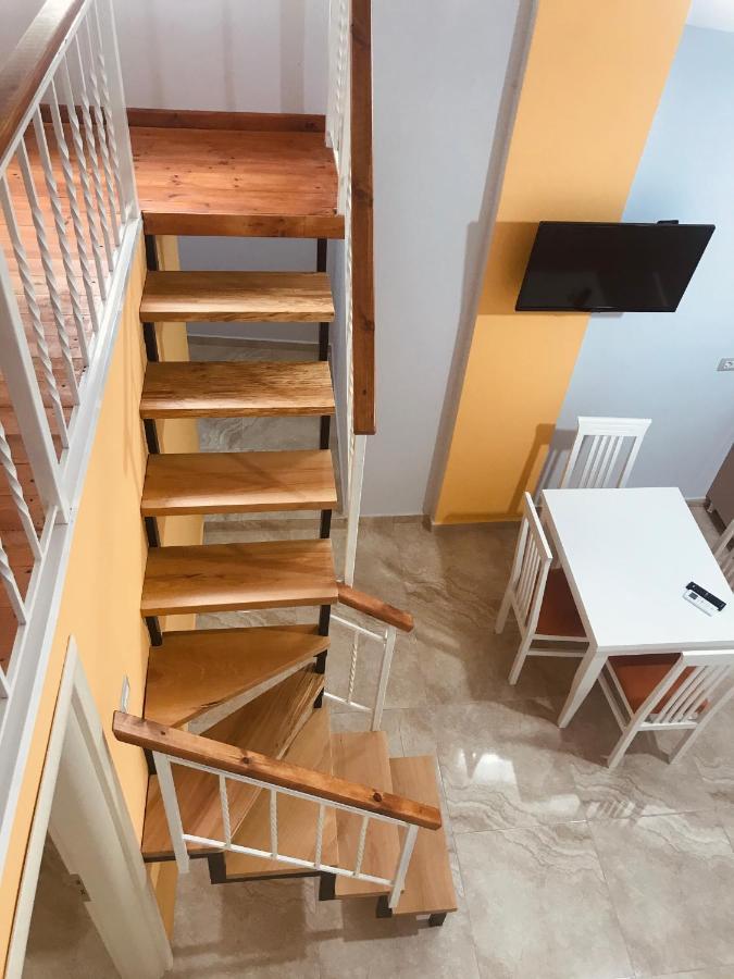 Crown Deluxe Apartments Sarandë Eksteriør billede