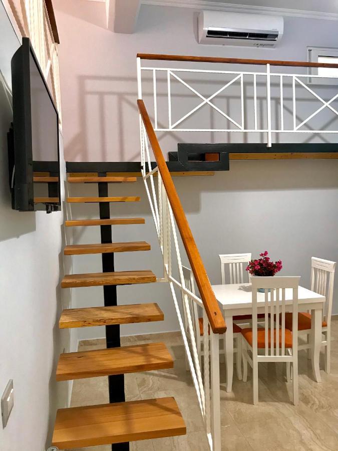 Crown Deluxe Apartments Sarandë Eksteriør billede