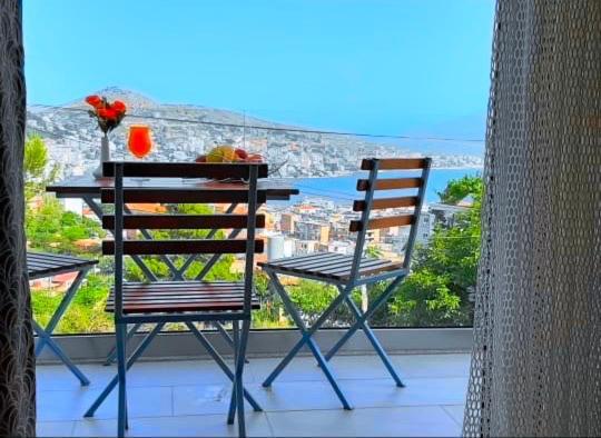 Crown Deluxe Apartments Sarandë Eksteriør billede