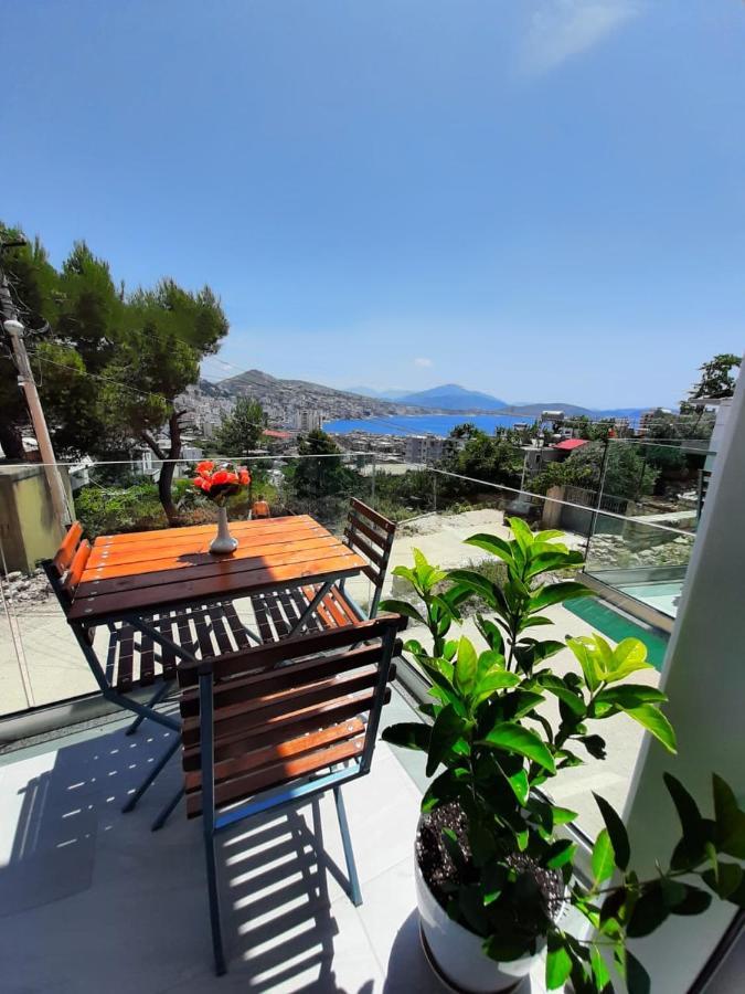 Crown Deluxe Apartments Sarandë Eksteriør billede