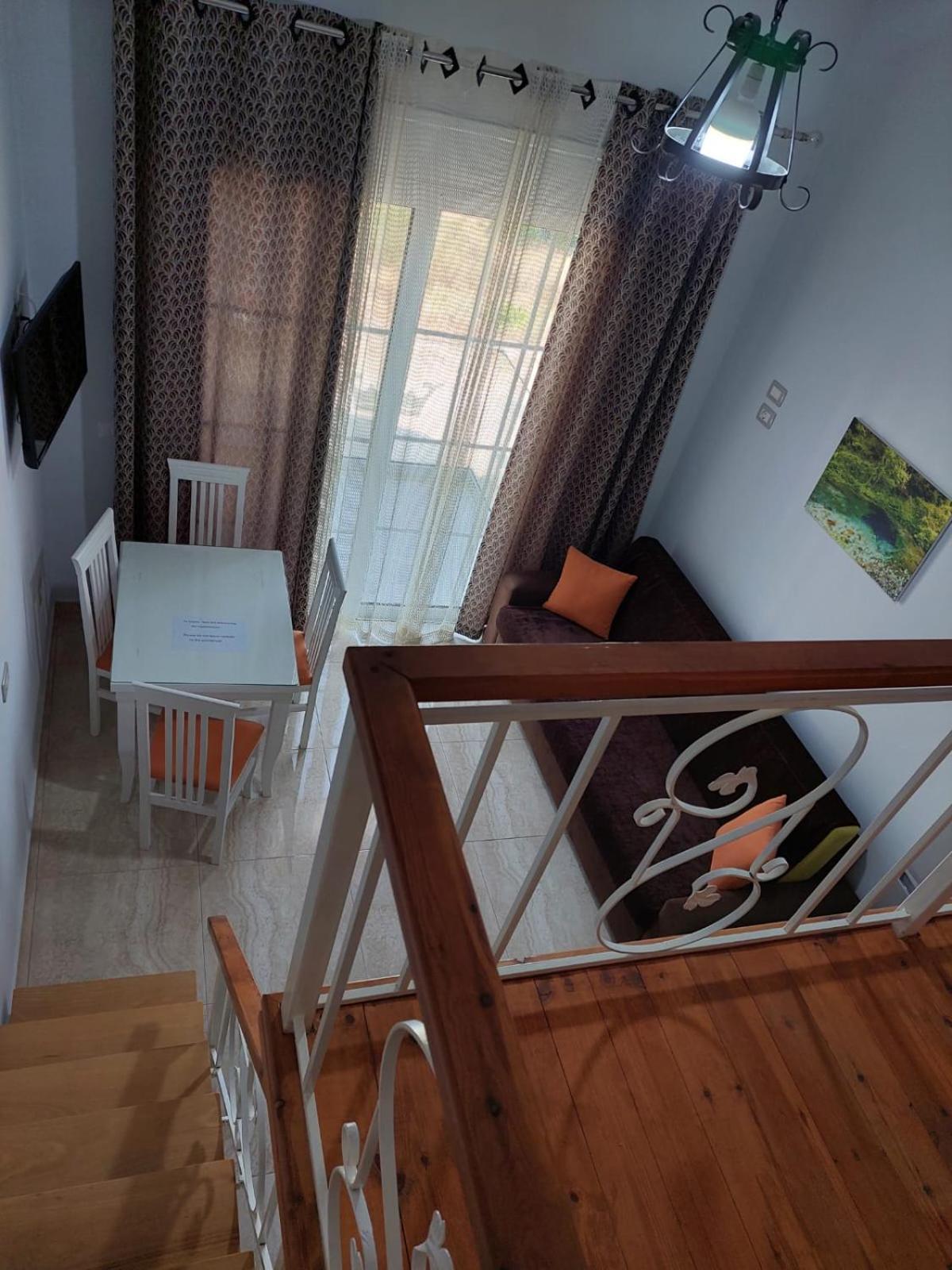 Crown Deluxe Apartments Sarandë Eksteriør billede