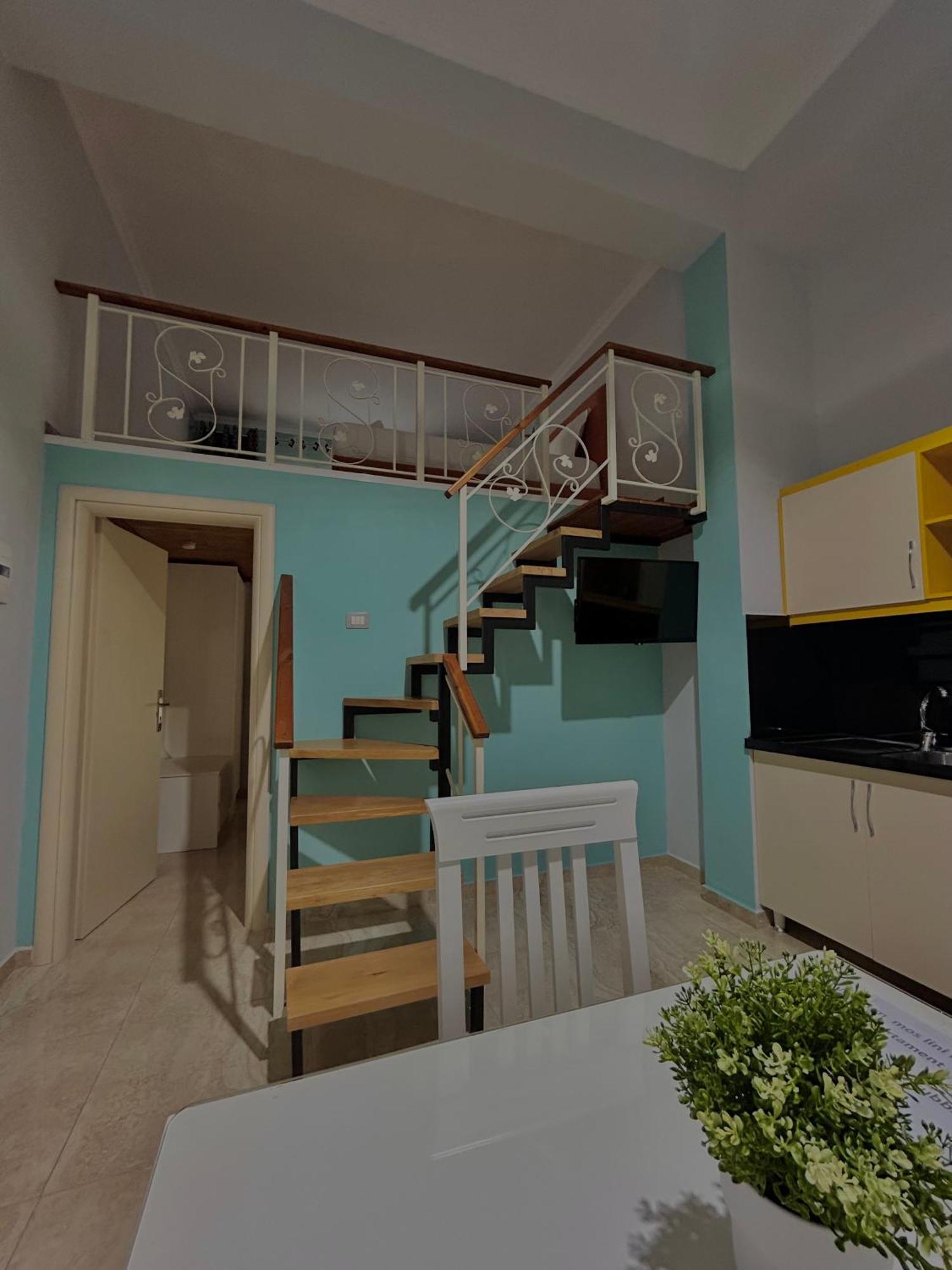 Crown Deluxe Apartments Sarandë Eksteriør billede