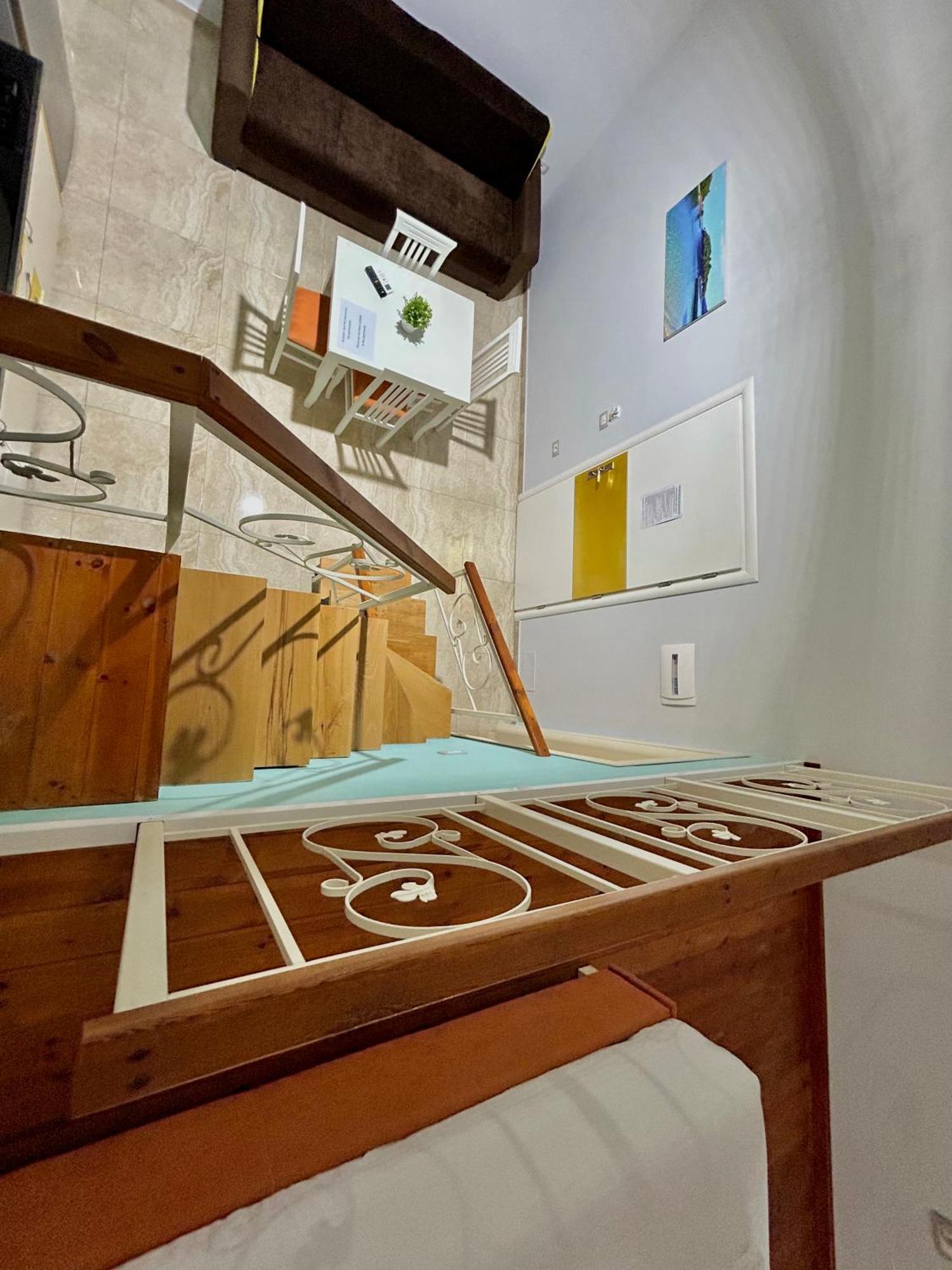 Crown Deluxe Apartments Sarandë Eksteriør billede
