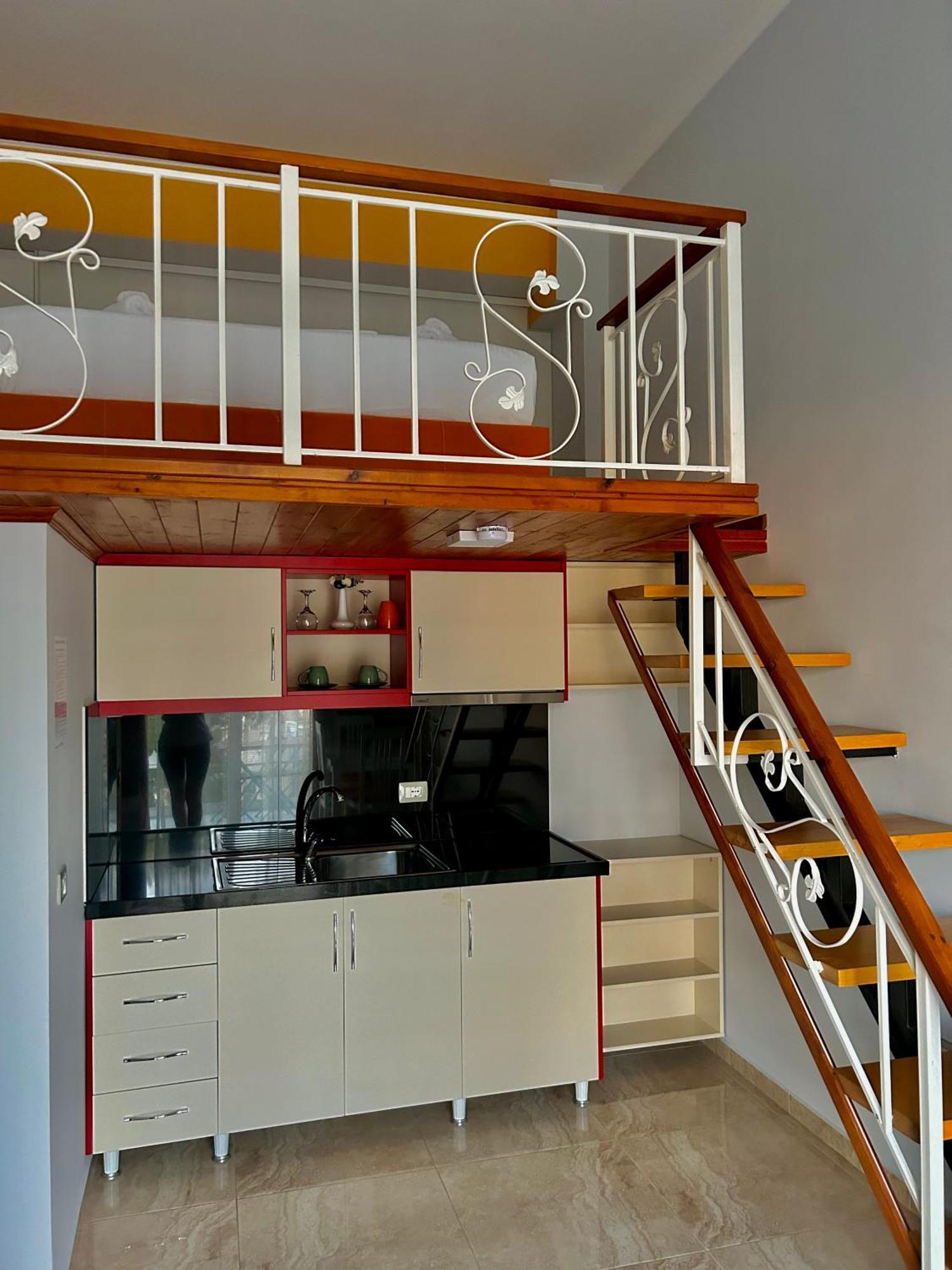 Crown Deluxe Apartments Sarandë Eksteriør billede